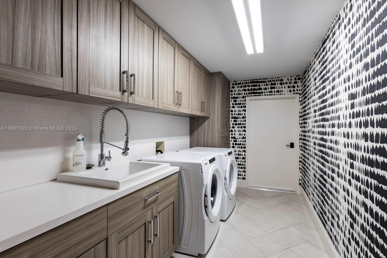 OAKRIDGE ESTATES SEC 2 - Residential