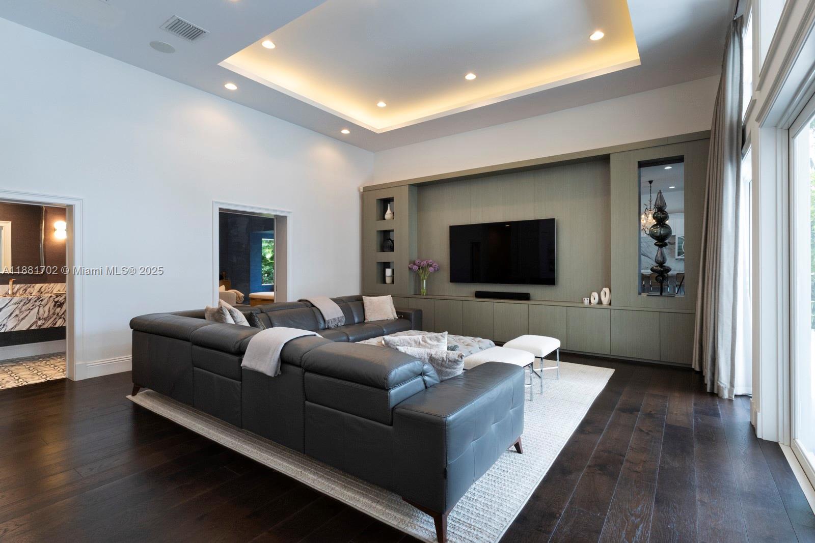 OAKRIDGE ESTATES SEC 2 - Residential