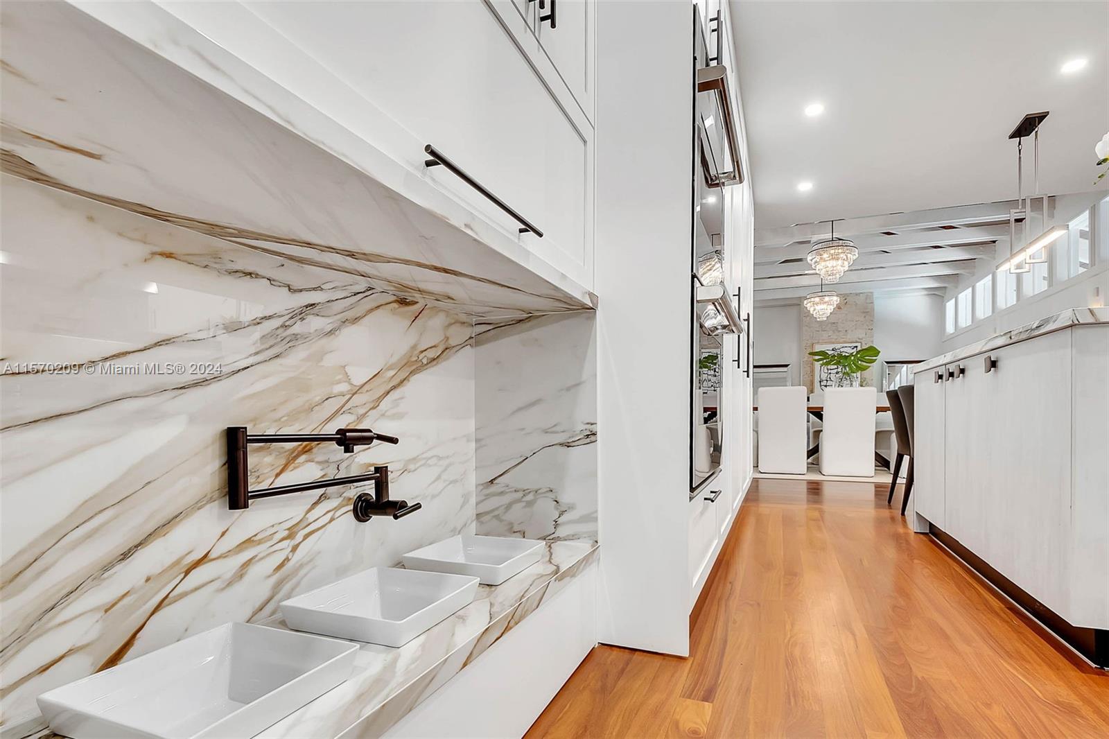 KLEBBA BAY ESTATES - Residential