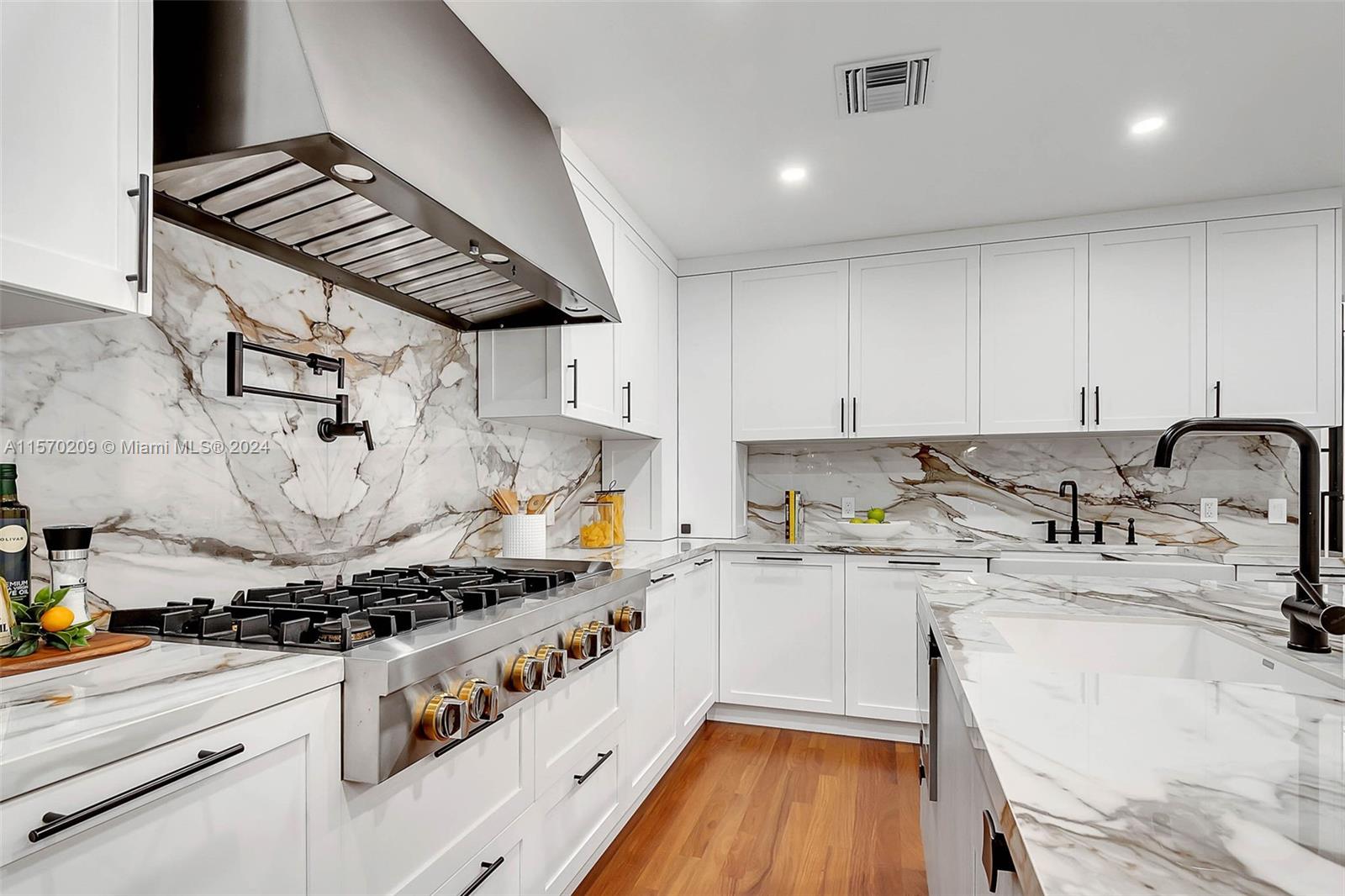 KLEBBA BAY ESTATES - Residential