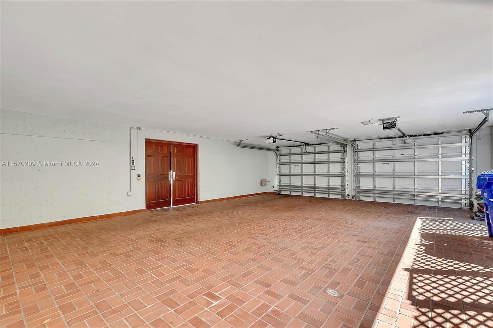 KLEBBA BAY ESTATES - Residential