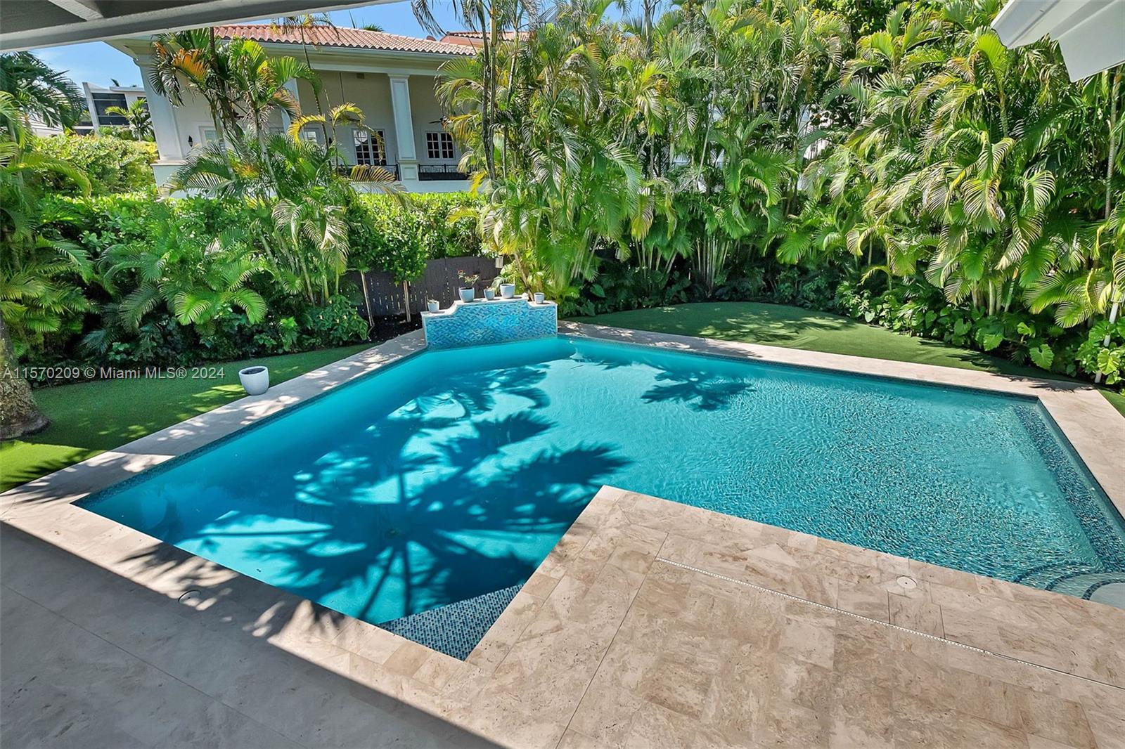 KLEBBA BAY ESTATES - Residential