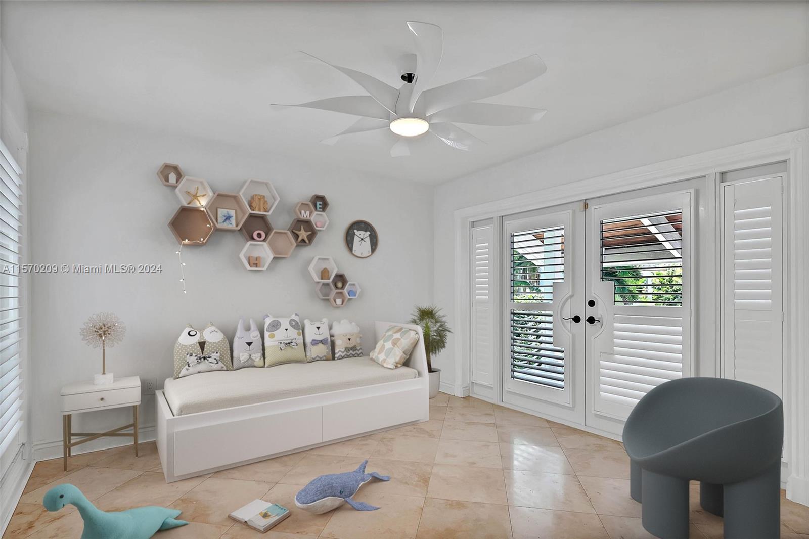 KLEBBA BAY ESTATES - Residential