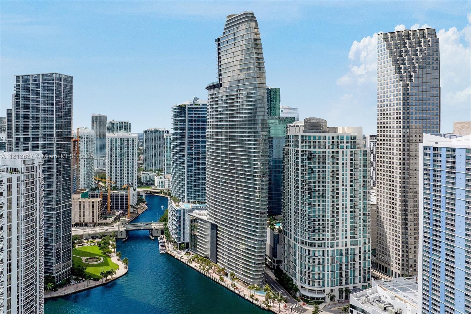 300 Biscayne Blvd Way 1705, Miami, Broward County, Florida - 2 Bedrooms  
3 Bathrooms - 
