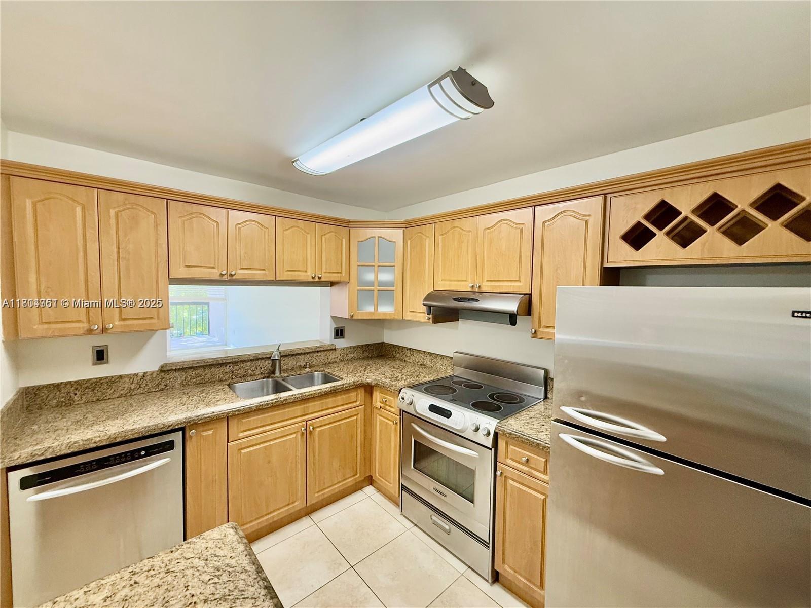 10825 Sw 112th Ave 302, Miami, Broward County, Florida - 2 Bedrooms  
2 Bathrooms - 