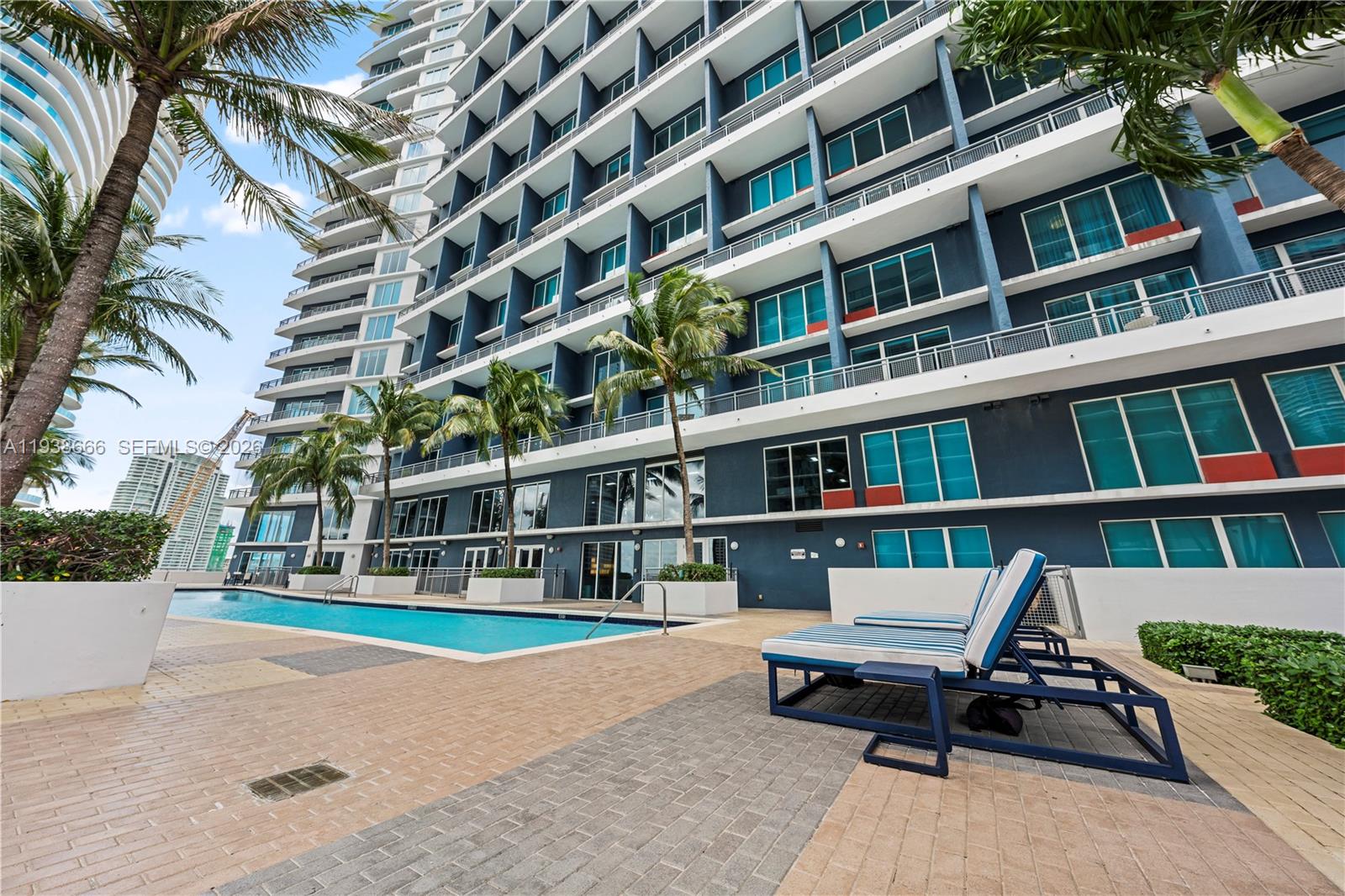 INFINITY AT BRICKELL COND - Residential