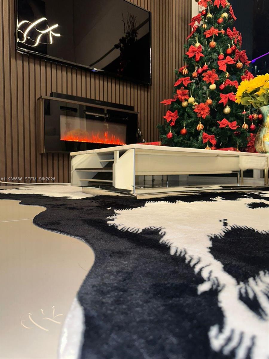 INFINITY AT BRICKELL COND - Residential