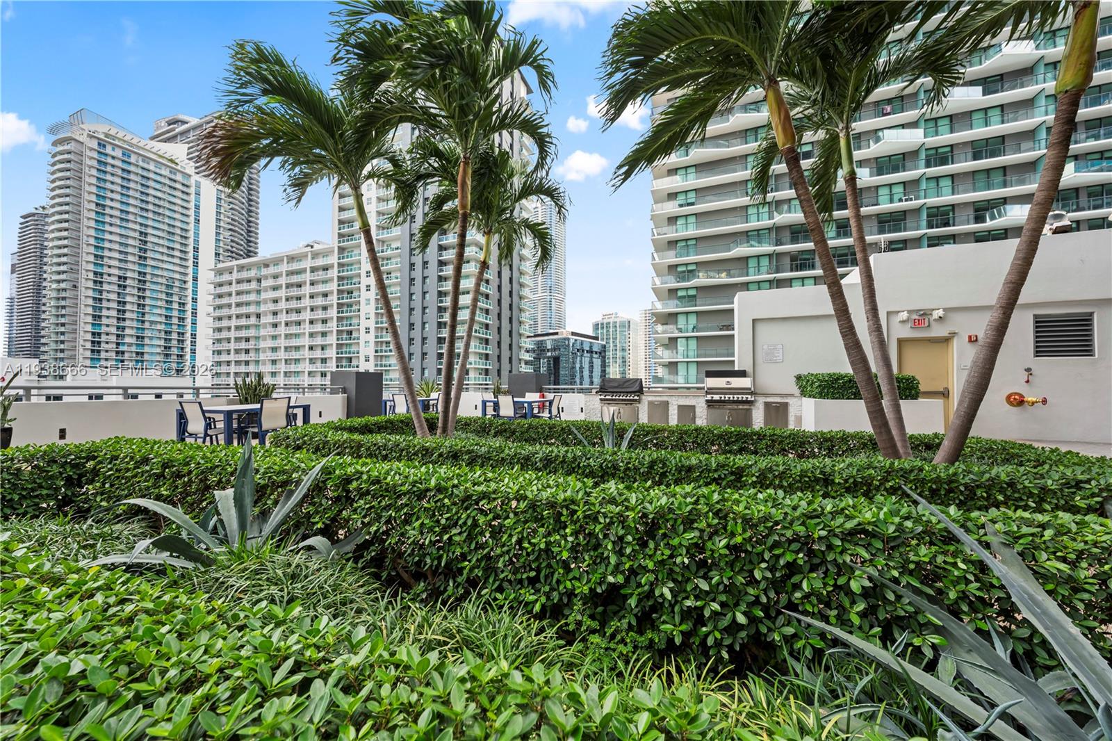 INFINITY AT BRICKELL COND - Residential