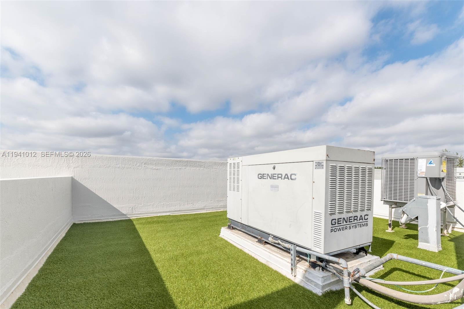 Madeira Townhomes - Residential