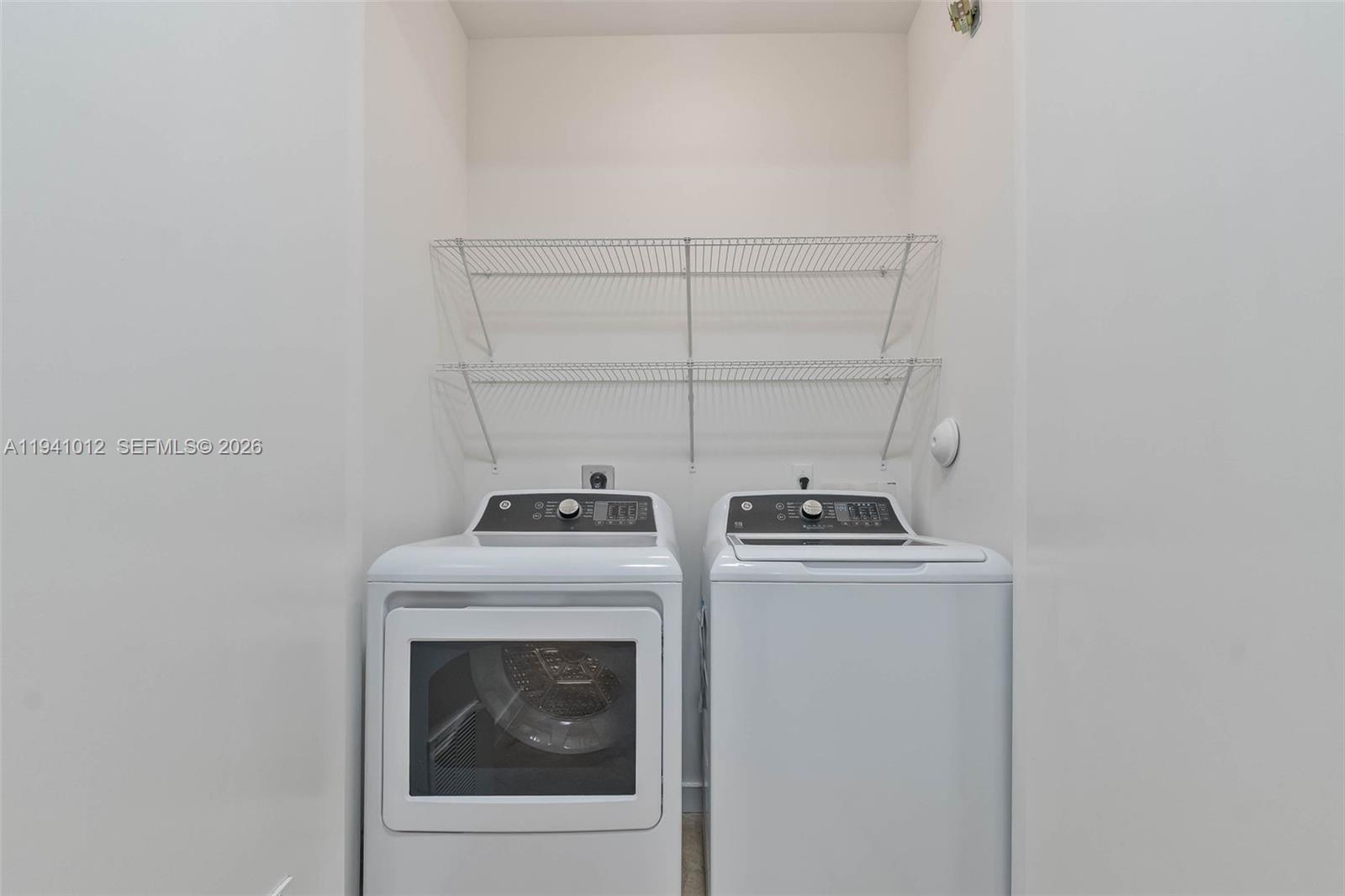 Madeira Townhomes - Residential