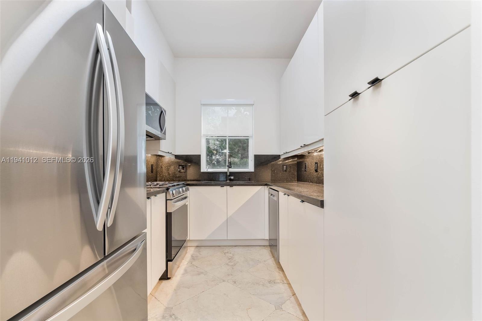 Madeira Townhomes - Residential