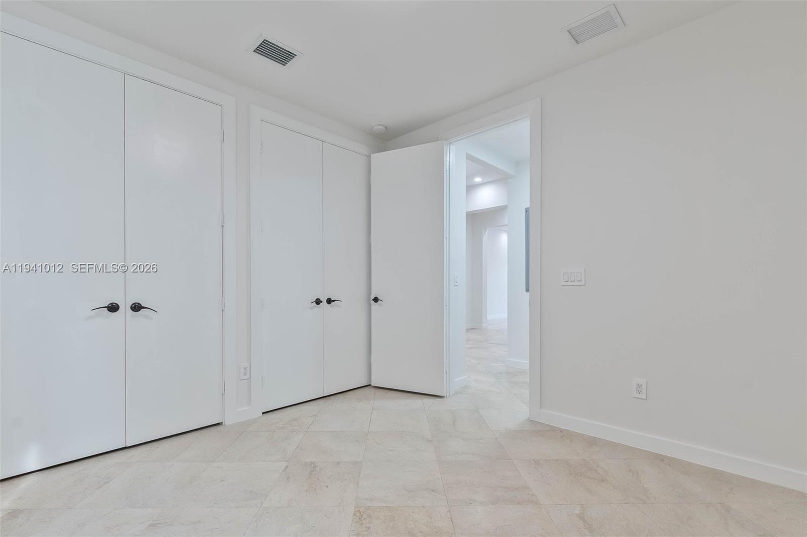 Madeira Townhomes - Residential