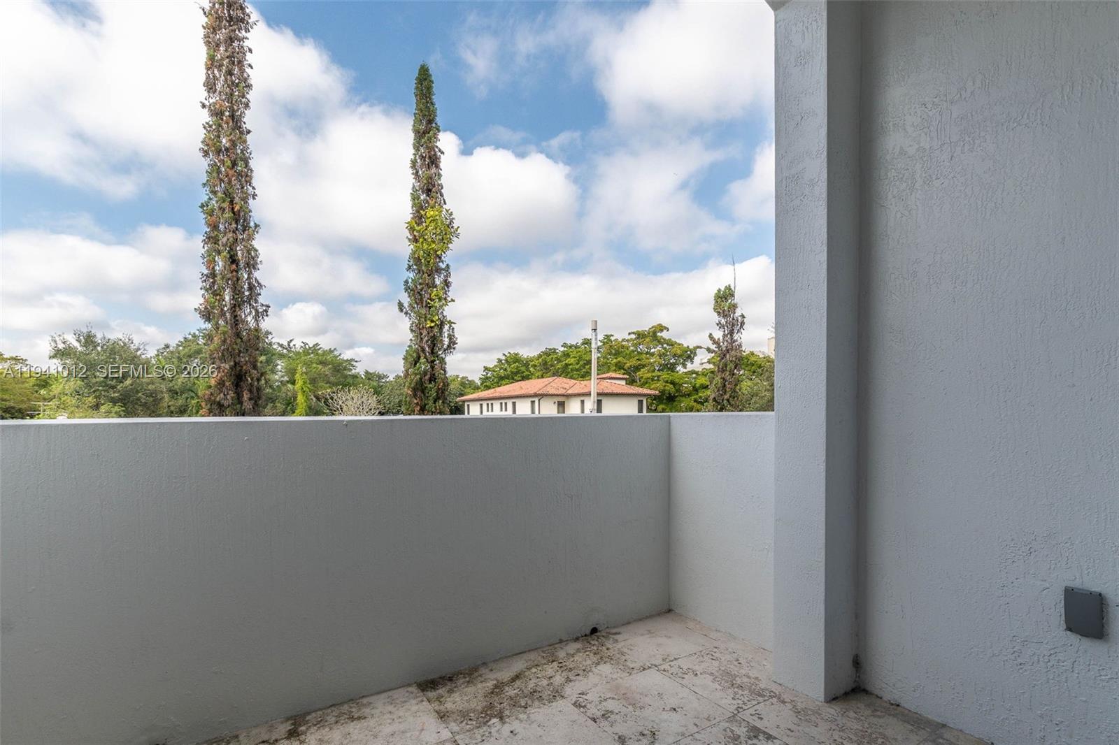 Madeira Townhomes - Residential