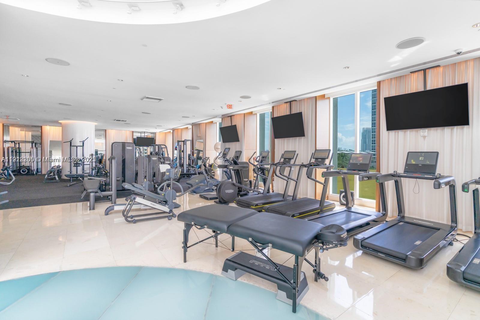 ICON CONDO - Residential