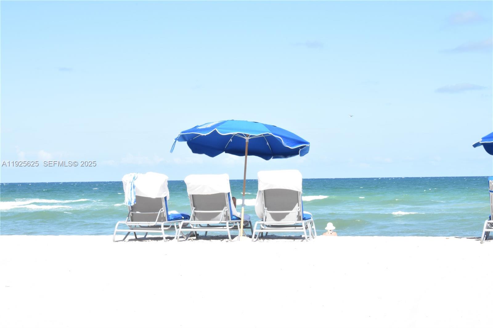 THE PINNACLE CONDO - Residential