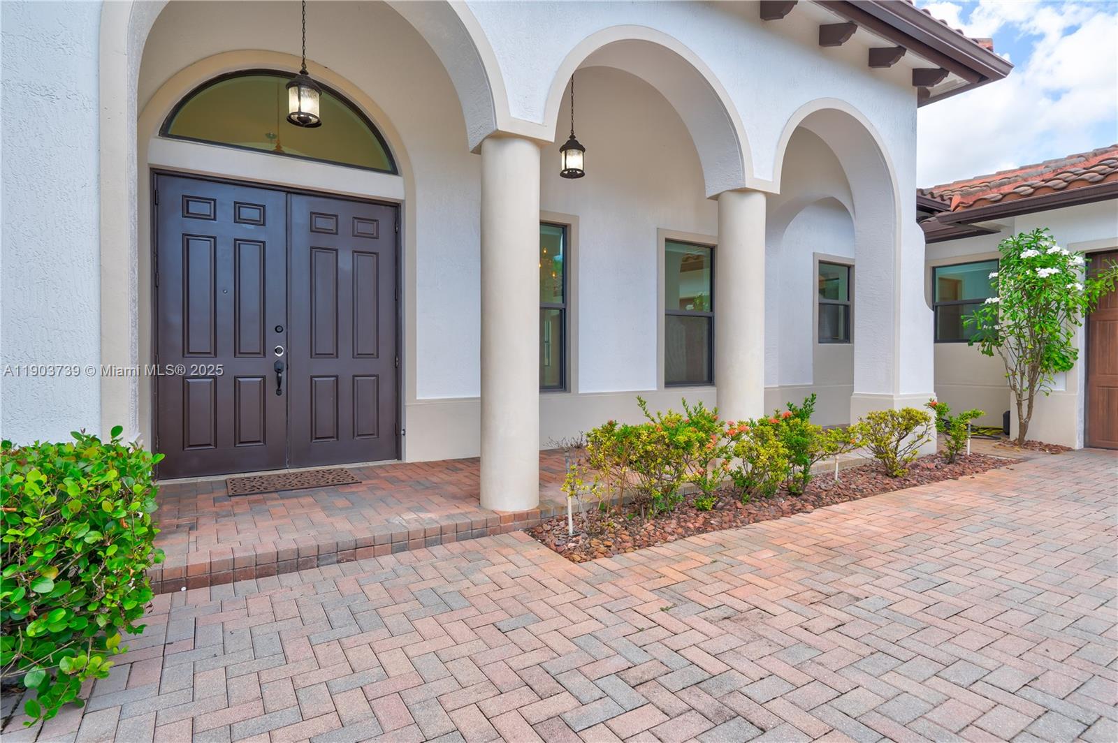 PARKSIDE ESTATES OF DAVIE - Residential