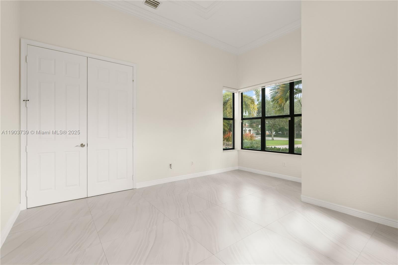 PARKSIDE ESTATES OF DAVIE - Residential