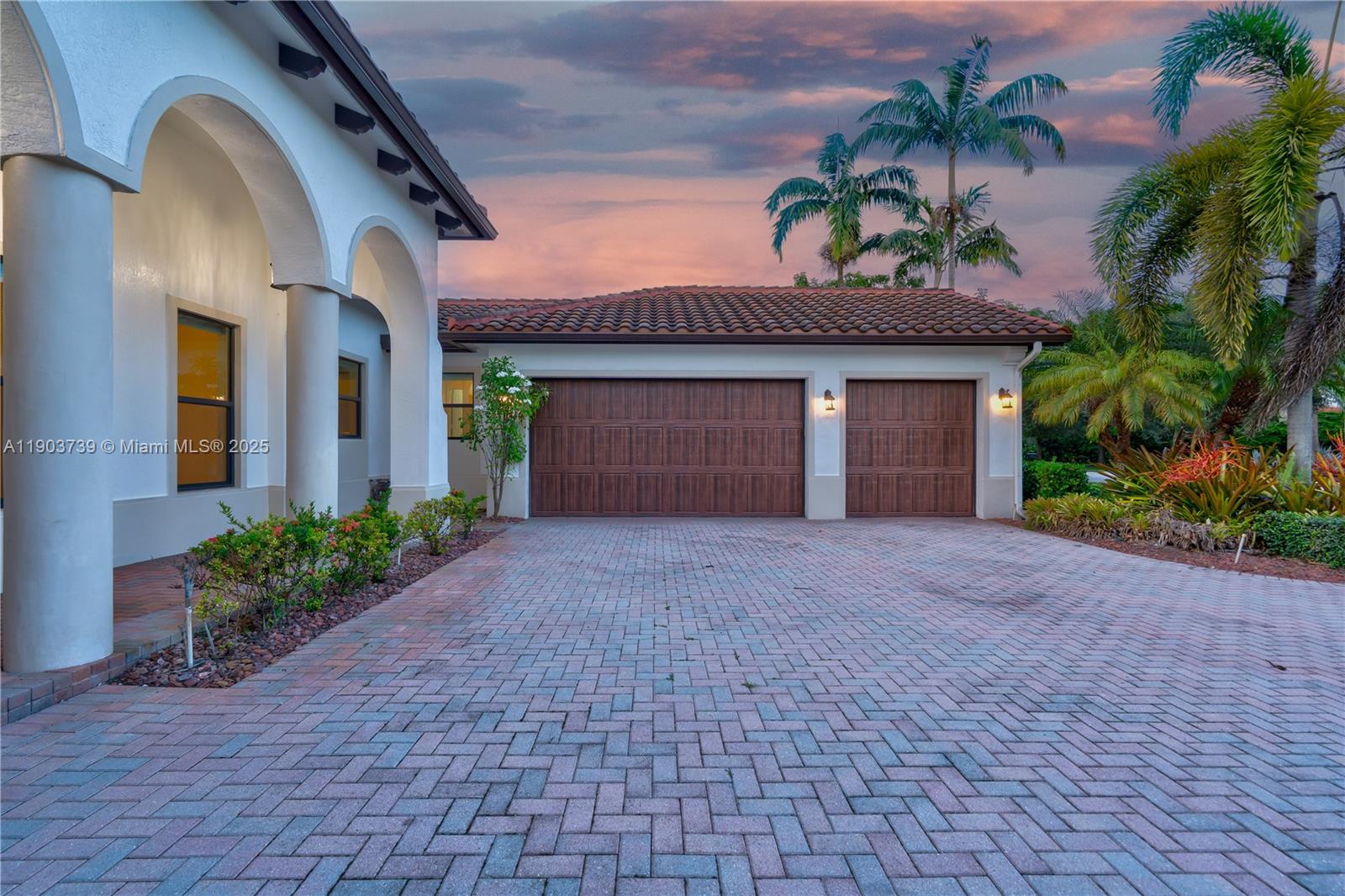 PARKSIDE ESTATES OF DAVIE - Residential