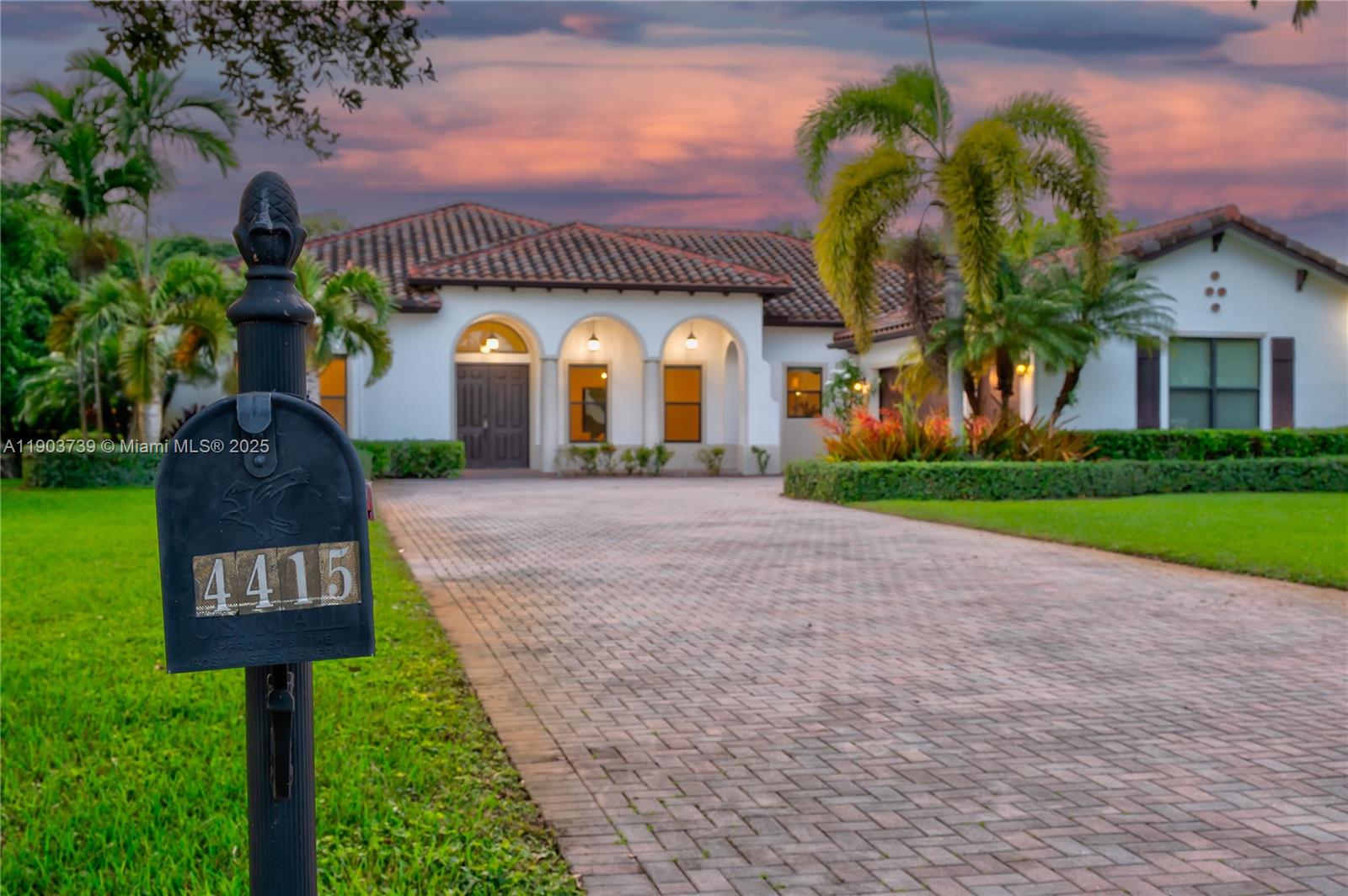 PARKSIDE ESTATES OF DAVIE - Residential