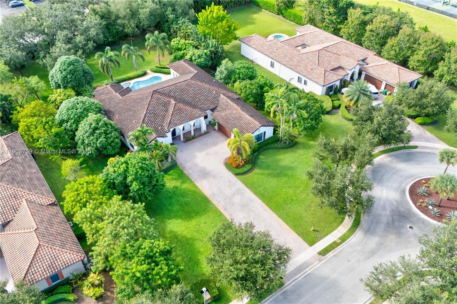 PARKSIDE ESTATES OF DAVIE - Residential