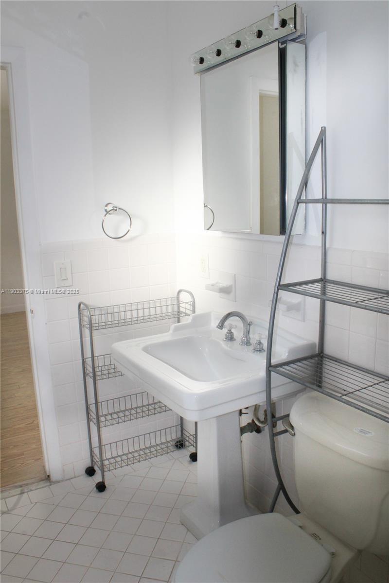 SUNRISE HARBOUR REV PL - Residential