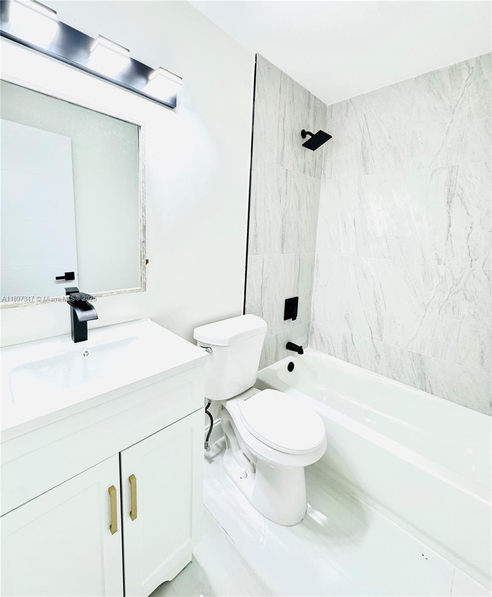 BROADVIEW PARK - Residential