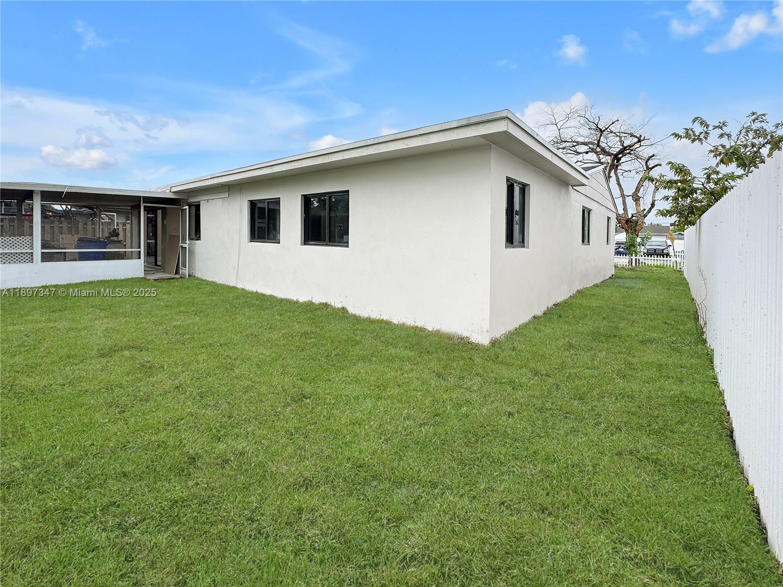BROADVIEW PARK - Residential