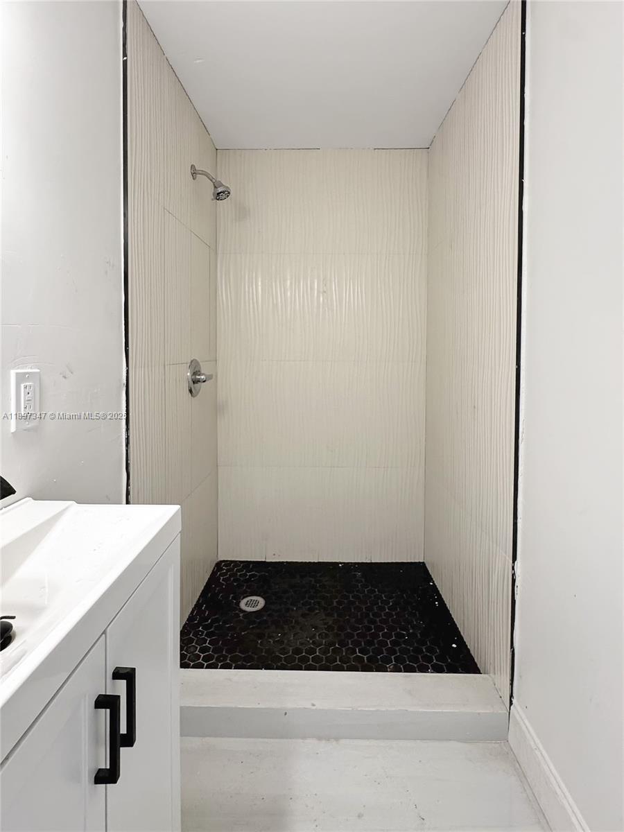 BROADVIEW PARK - Residential