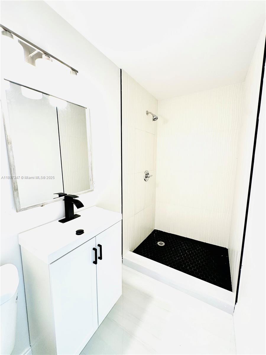 BROADVIEW PARK - Residential