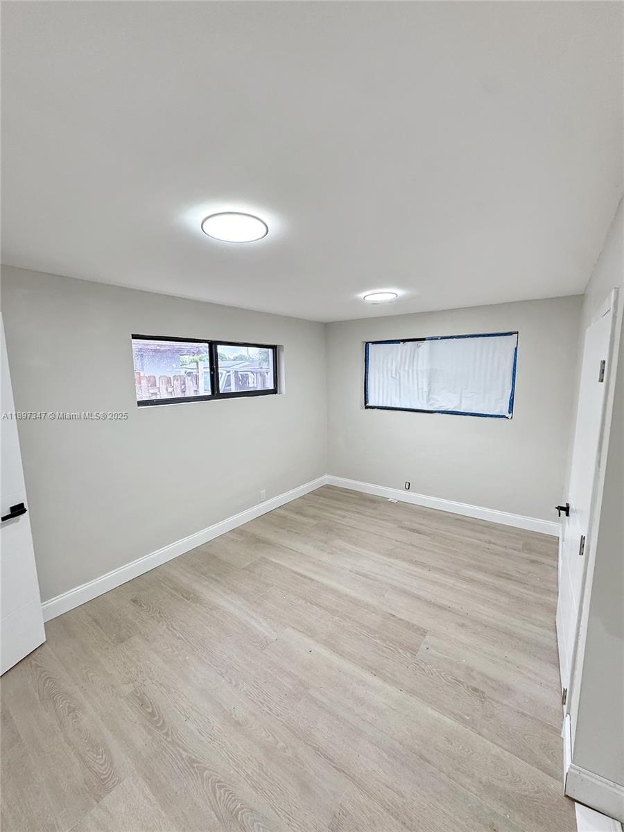 BROADVIEW PARK - Residential