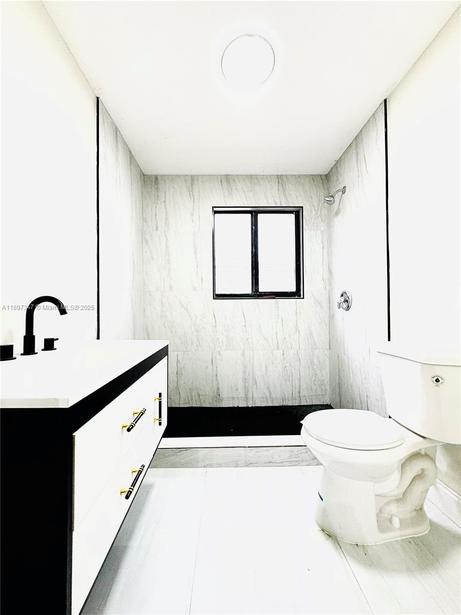 BROADVIEW PARK - Residential