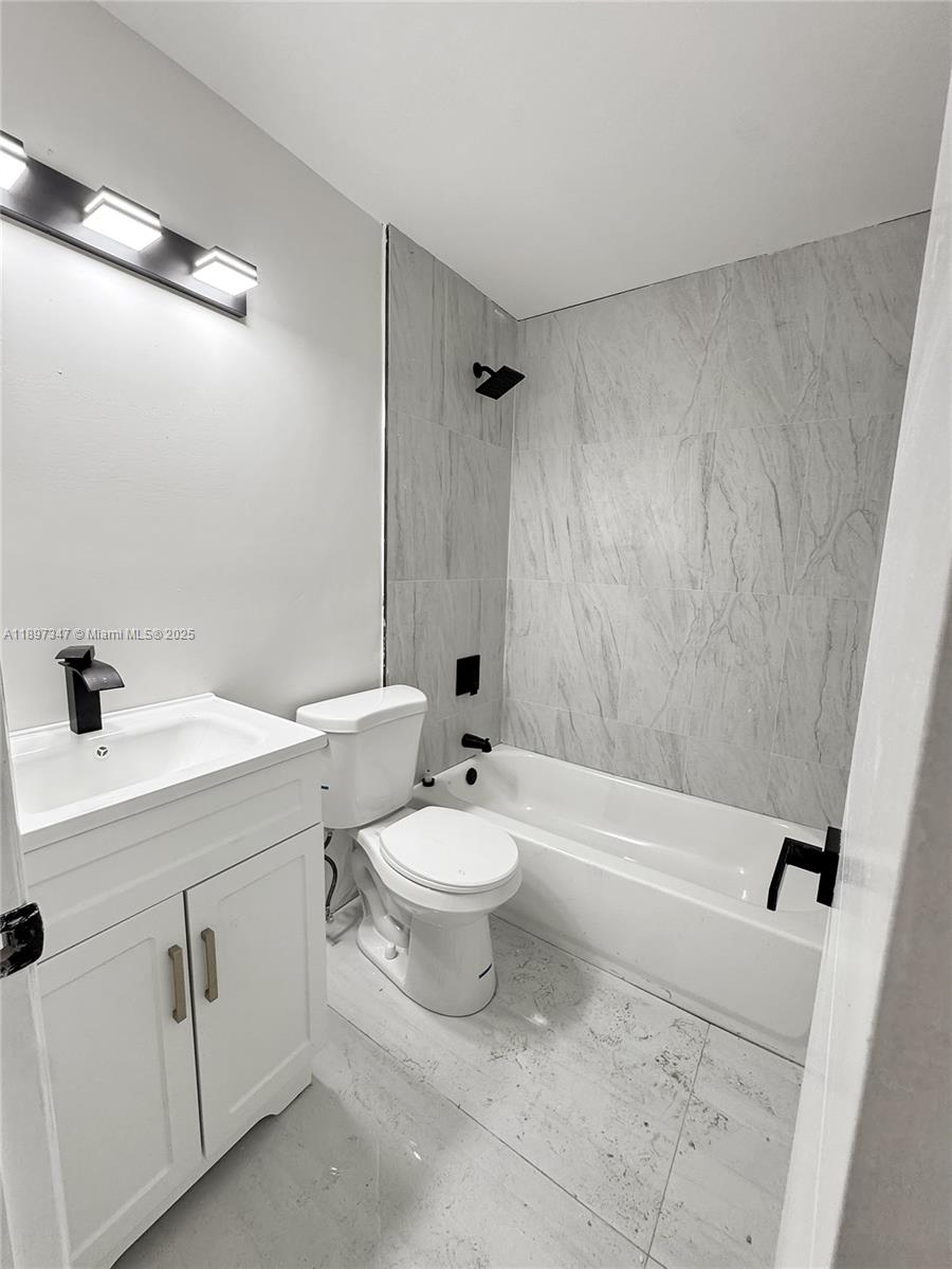BROADVIEW PARK - Residential