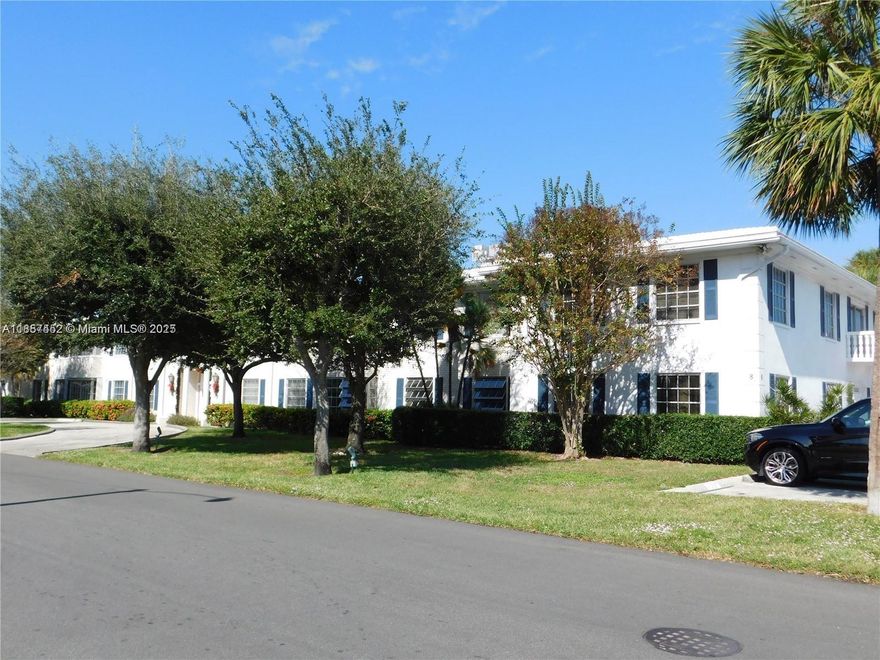 Spacious and bright corner unit on the first floor in sought-after Imperial Point Colonnades. This ground-floor unit features tile floors throughout, a remodeled kitchen and updated bathroom, efficient layout with spacious bedrooms and a comfortable living area. Easy access to assigned parking just steps away. Enjoy the amenities including the sparkling community pool. All ages welcome. No rentals allowed during the first two years of ownership. Building 8, conveniently located close to the Pool area and amenities, perfect for morning swims and afternoon BBQs.  Prime location near beaches, great shopping areas & dining. Perfect for full-time or seasonal living!