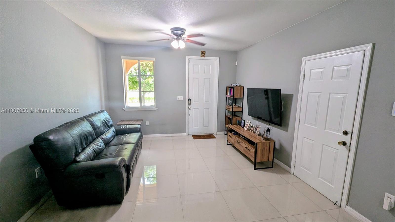 16562 SW 71st Ter 16562