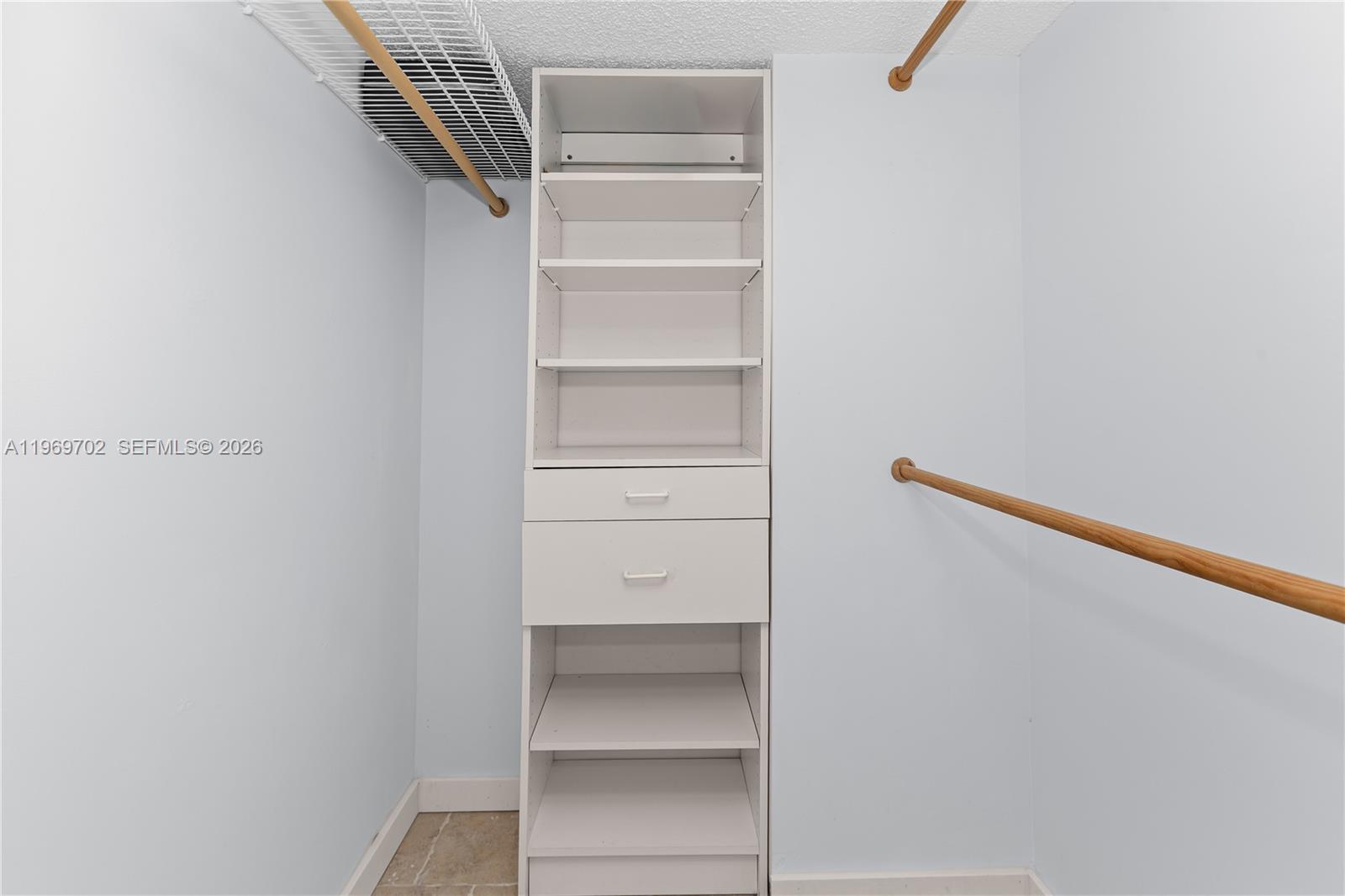 ROYAL TOWNHOMES - Residential