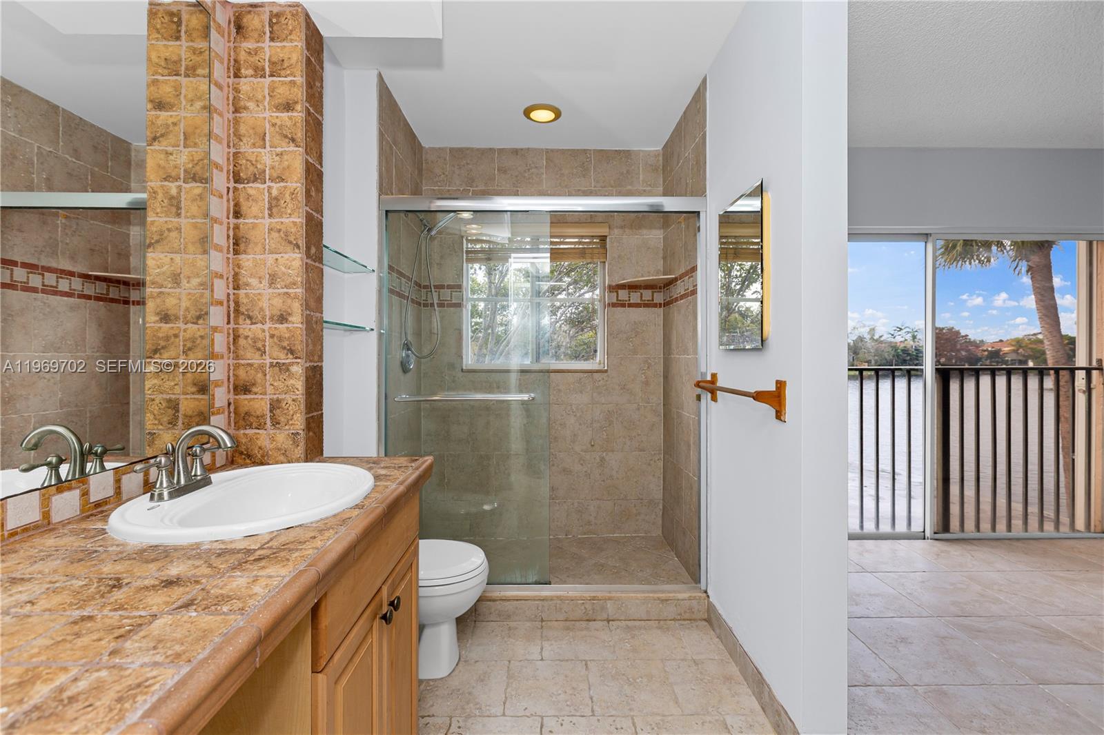 ROYAL TOWNHOMES - Residential