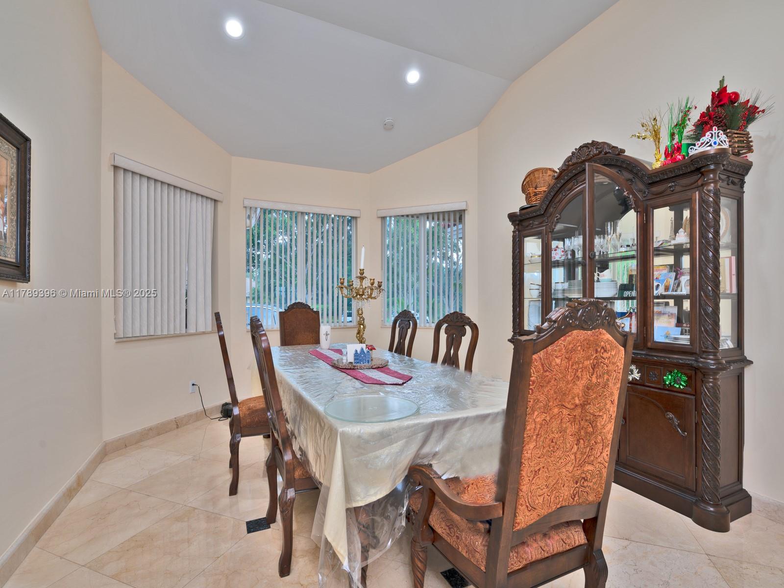 WINDMILL RANCH ESTATES - Residential