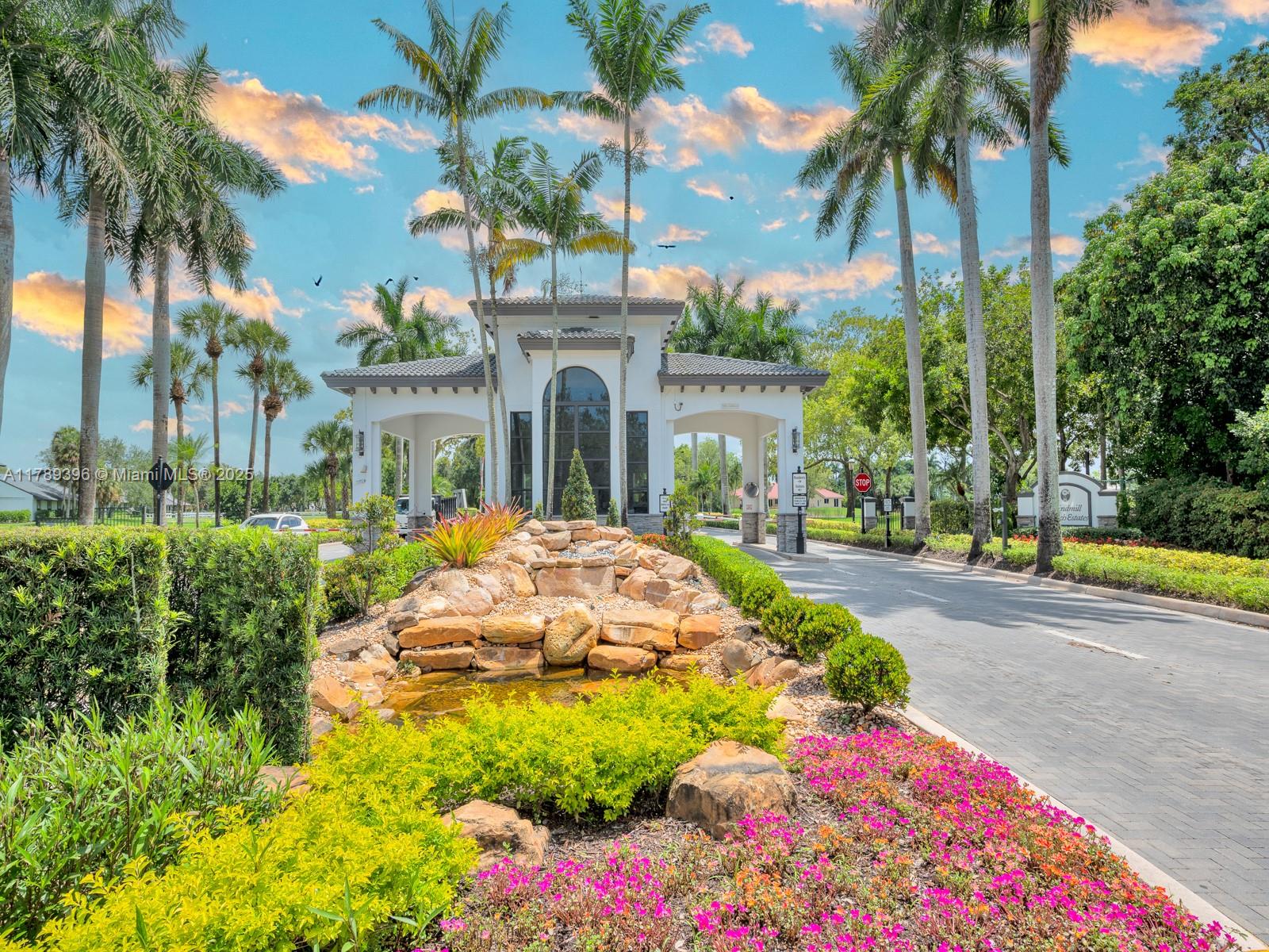 WINDMILL RANCH ESTATES - Residential