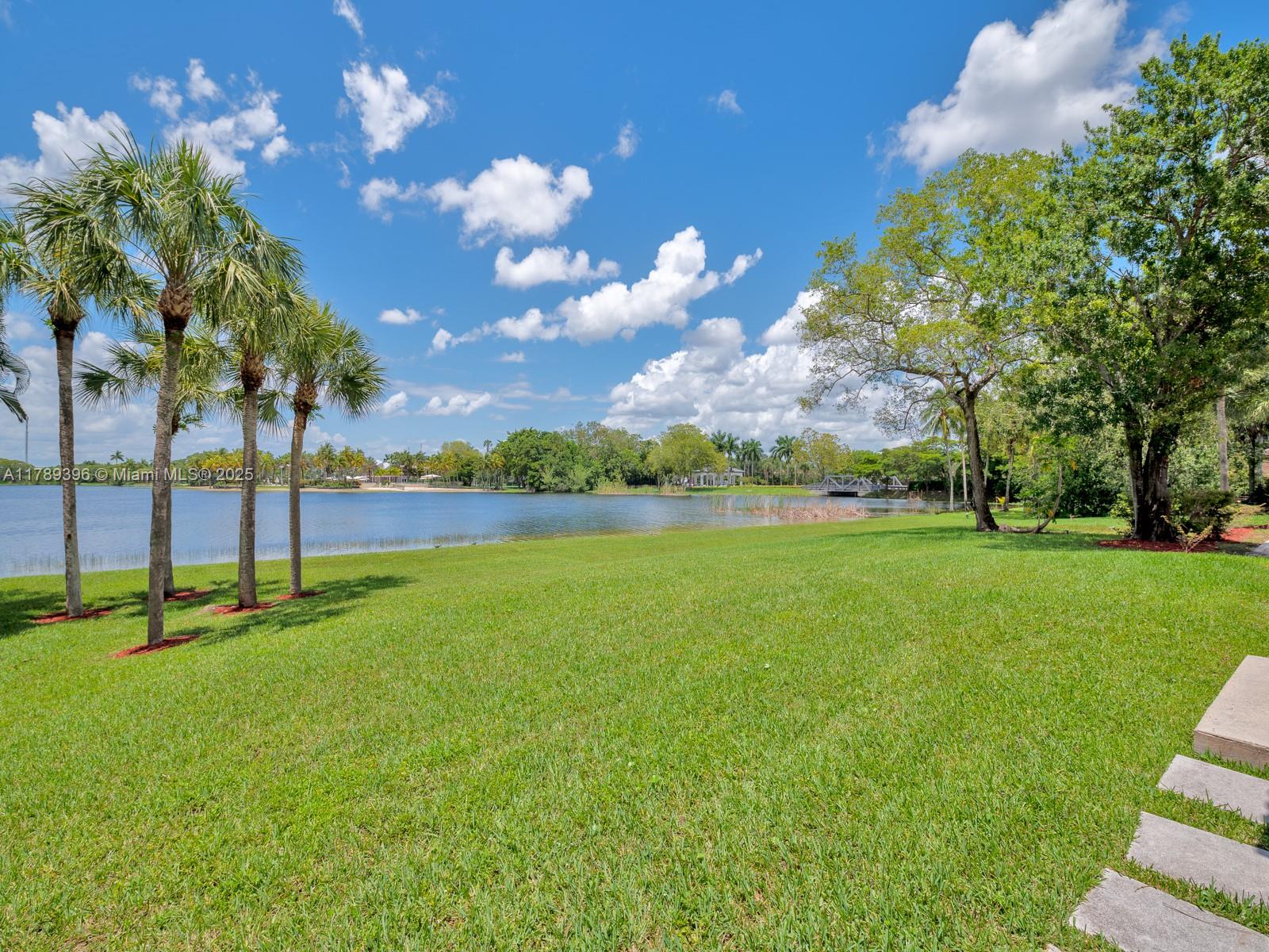 WINDMILL RANCH ESTATES - Residential