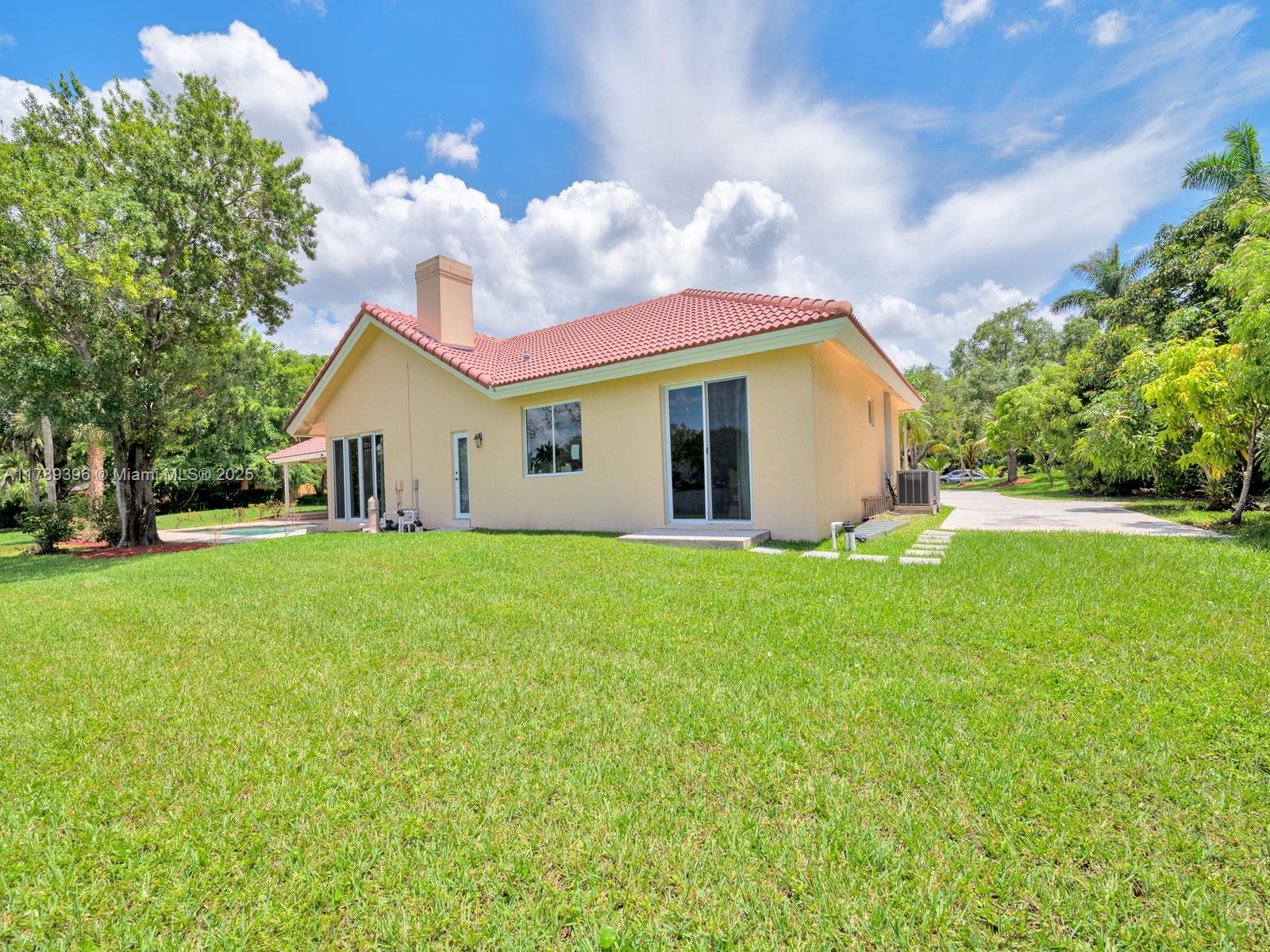 WINDMILL RANCH ESTATES - Residential