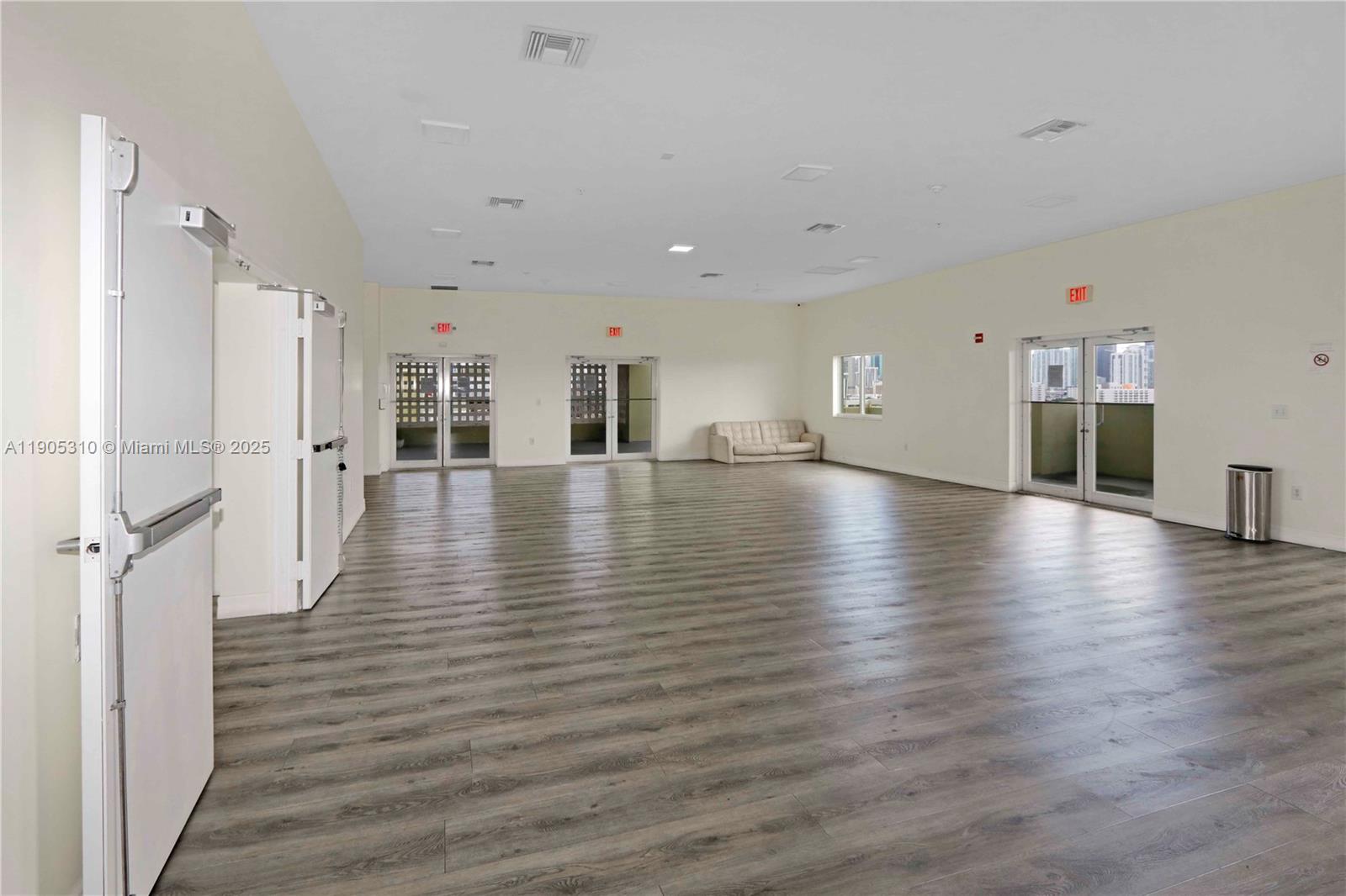 SEYBOLD POINTE CONDO - Residential Lease