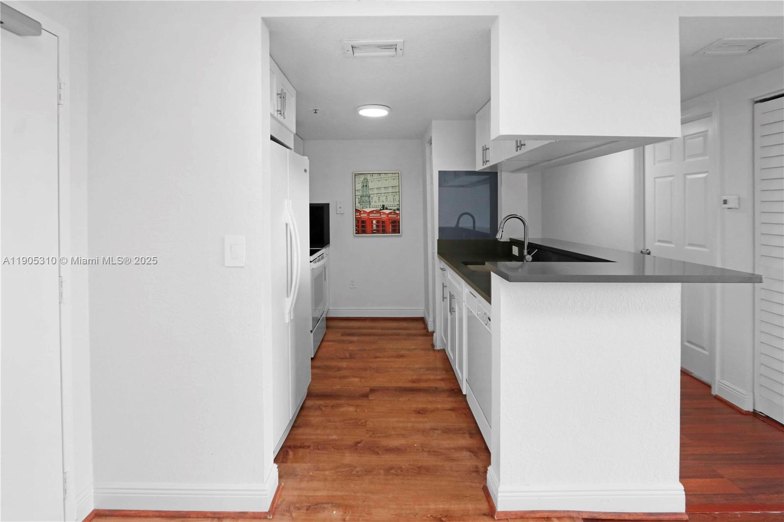 SEYBOLD POINTE CONDO - Residential Lease