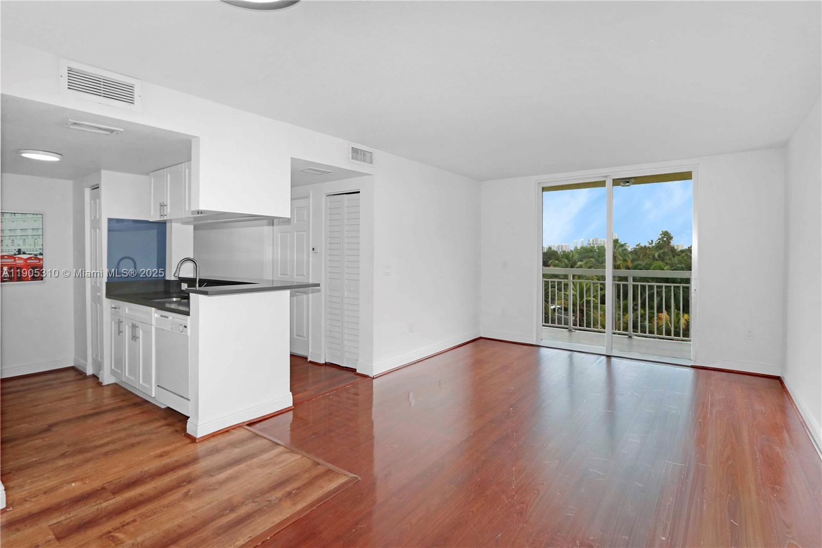 SEYBOLD POINTE CONDO - Residential Lease