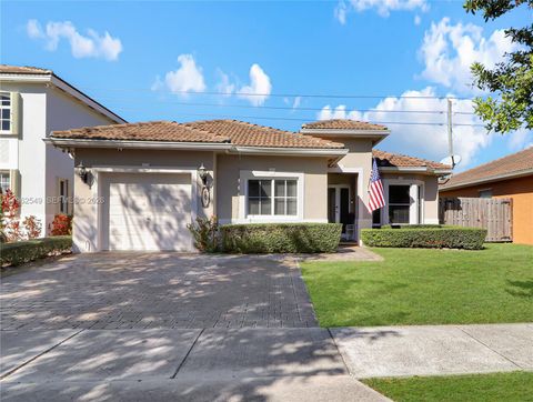 8931 SW 208th Ter Cutler Bay FL 33189