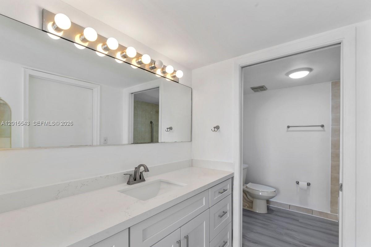 FLORIDA 2001 CONDO - Residential Lease