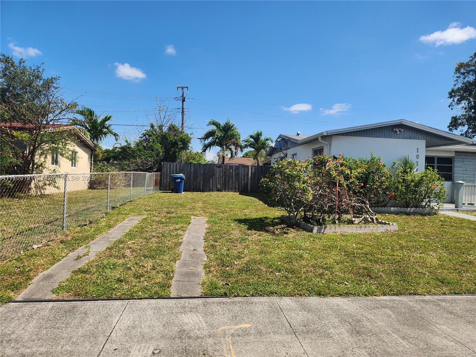 View photos, virtual tours, details... 1011 NE 196th St