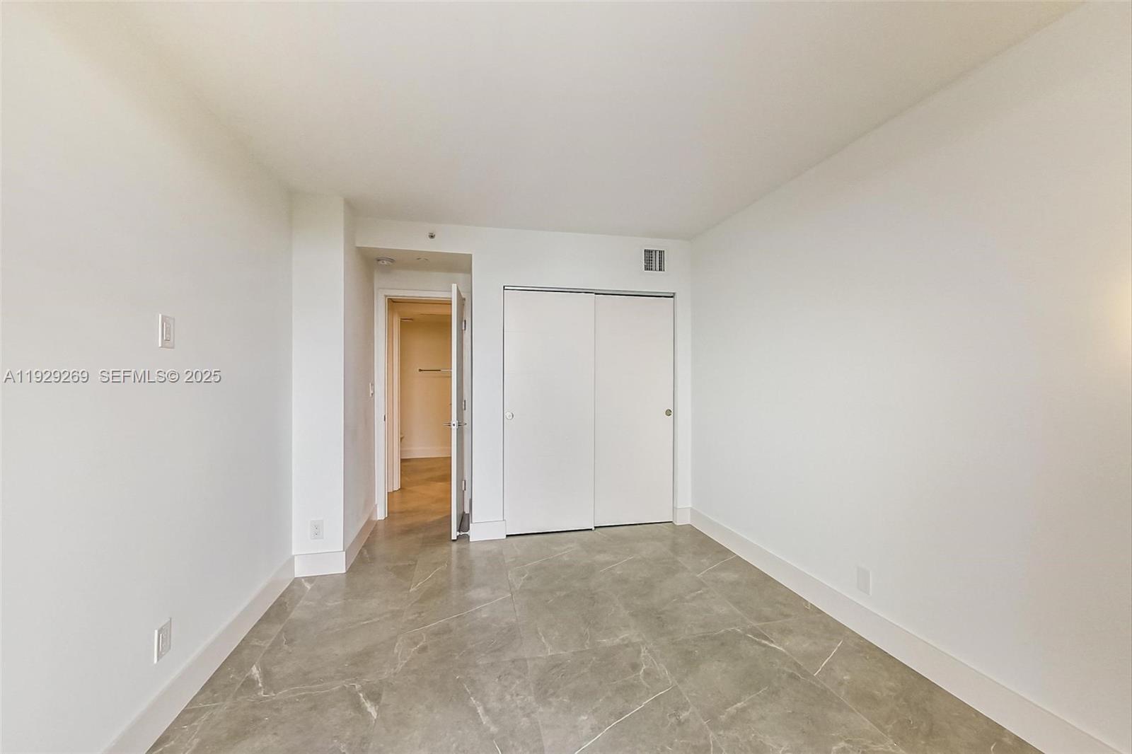 1000 ISL BLVD WILLIAMS IS - Residential Lease