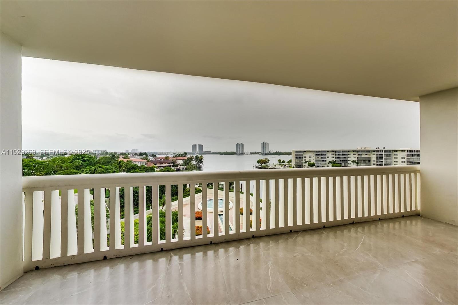 1000 ISL BLVD WILLIAMS IS - Residential Lease