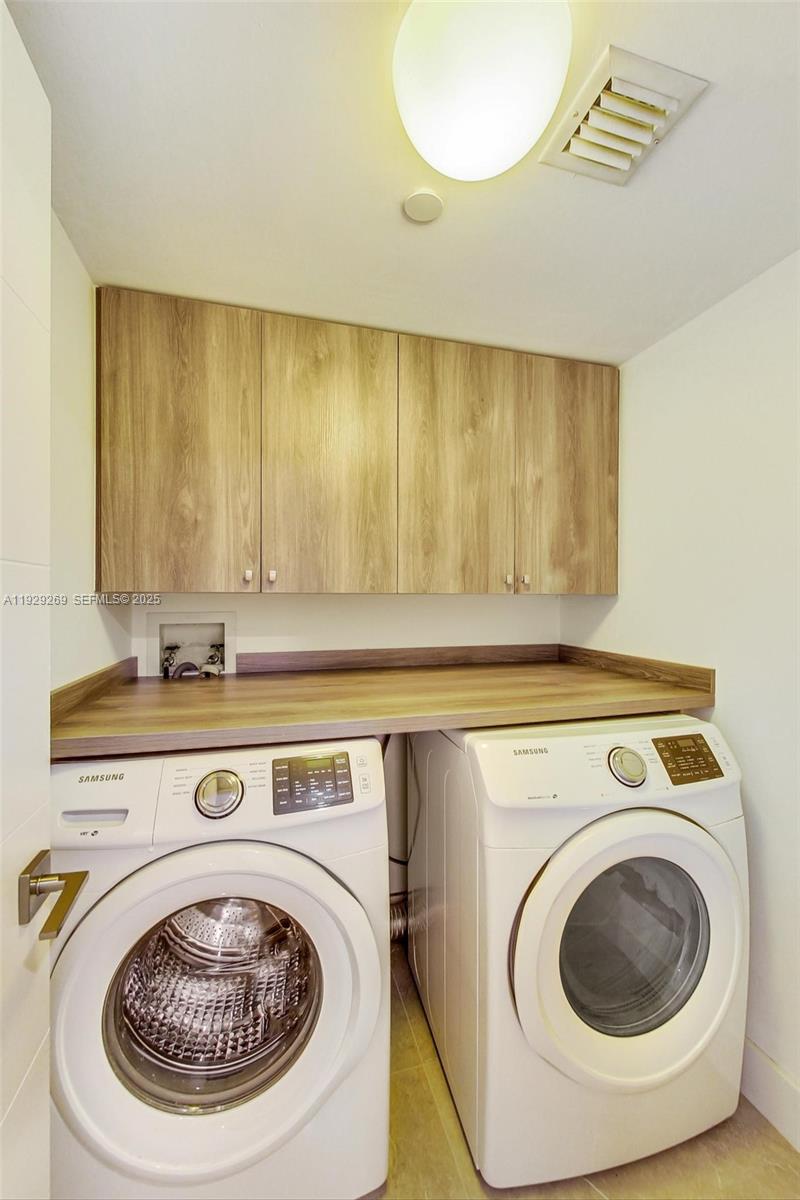 1000 ISL BLVD WILLIAMS IS - Residential Lease