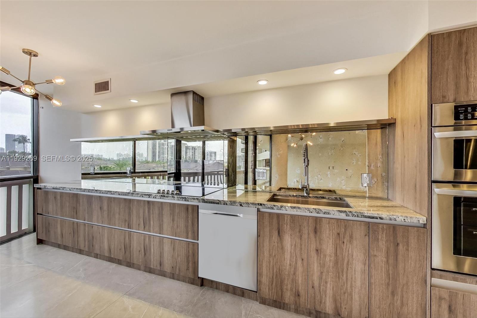 1000 ISL BLVD WILLIAMS IS - Residential Lease